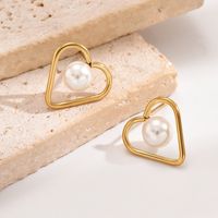 1 Pair Elegant Heart Shape Plating Inlay 304 Stainless Steel Artificial Pearls 14K Gold Plated Ear Studs main image 1