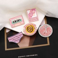 Casual Novelty Geometric Letter Alloy Enamel Women's Brooches main image 5