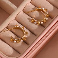 1 Pair Vintage Style Cool Style C Shape Plating Inlay Stainless Steel Pearl 18k Gold Plated Ear Studs main image 4