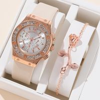 Modern Style Solid Color Needle Quartz Women's Watches main image 4
