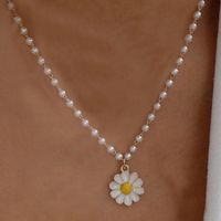 Sweet Flower Artificial Pearl Alloy Beaded Plating Women's Pendant Necklace sku image 1