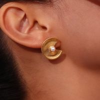 1 Pair French Style Sector Stainless Steel Plating Inlay Pearl 18k Gold Plated Ear Studs main image 2