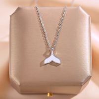 Ig Style Sweet Four Leaf Clover Butterfly Shell Titanium Steel Plating Inlay Opal Shell Zircon Pendant Necklace sku image 5