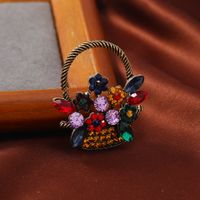 Retro Flower Alloy Inlay Artificial Crystal Artificial Pearls Women's Brooches sku image 2