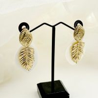 1 Pair Vintage Style Vacation Artistic Leaves Fish Bone Polishing Plating 304 Stainless Steel Shell Shell 14K Gold Plated Drop Earrings main image 1