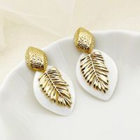 1 Pair Vintage Style Vacation Artistic Leaves Fish Bone Polishing Plating 304 Stainless Steel Shell Shell 14K Gold Plated Drop Earrings main image 3