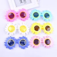 Mother's Day Flower Plastic Party Glasses main image 1