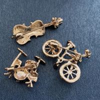 Cartoon Style Bicycle Alloy Inlay Artificial Gemstones Unisex Brooches main image 3