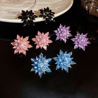 1 Pair Classic Style Flower Copper Inlay Rhinestones Ear Studs main image 1