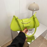 Femmes Moyen Toutes Les Saisons Faux Cuir De Base Sac Sous Les Bras main image 4