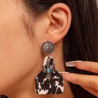 Casual Vacation Cactus Horns Leopard Alloy Wood Slice Inlay Artificial Gemstones Women's Ear Hook main image 3
