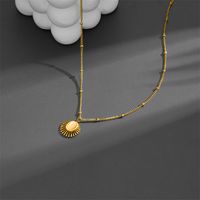 Titan Stahl 18 Karat Vergoldet Lässig Retro Überzug Inlay Runden Malachit Opal Halskette Mit Anhänger main image 4