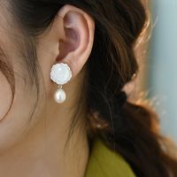 1 Pair Simple Style Flower Freshwater Pearl Sterling Silver Earrings main image 4