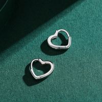 1 Par Elegante Forma De Corazón Plata Esterlina Enchapado Tridimensional Rodio Plateado Aretes main image 1