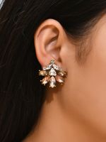 Elegant Retro Luxurious Geometric Alloy Inlay Artificial Gemstones Women's Ear Studs main image 3
