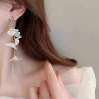 Sweet Flower Arylic Imitation Pearl Alloy Women's Drop Earrings main image 4