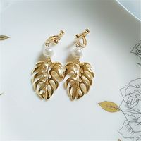 Simple Style Leaf Alloy Patchwork Women's Drop Earrings main image 3