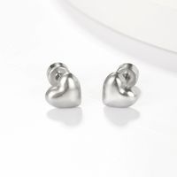 1 Pair Sweet Simple Style Heart Shape Plating 201 Stainless Steel 18K Gold Plated Ear Studs main image 7