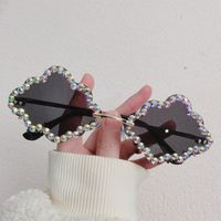 Original Design Clouds Pc Special-shaped Mirror Diamond Full Frame Women's Sunglasses main image 4