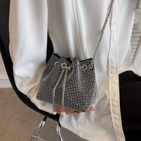 Women's Small Rhinestone Solid Color Streetwear Pearls String Crossbody Bag main image 3