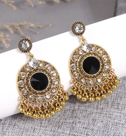 Casual Retro Round Alloy Inlay Rhinestones Women's Chandelier Earrings main image 2