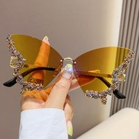 Elegant Modern Style Butterfly Pc Butterfly Frame Diamond Frameless Women's Sunglasses sku image 2