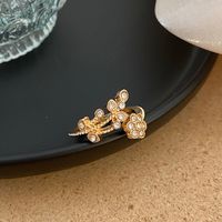 Style Simple Fleur Alliage Placage Incruster Diamant Artificiel Plaqué Or 14k Femmes Anneau Ouvert main image 3