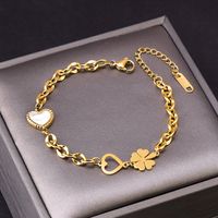 Vacances Trèfle À Quatre Feuilles Forme De Cœur Acier Au Titane Placage Incruster Coquille Plaqué Or 18k Plaqué Argent Femmes Bracelet De Cheville main image 4