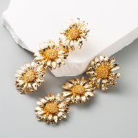 Elegant Retro Flower Alloy Plating Gold Plated Silver Plated Women's Drop Earrings main image 4