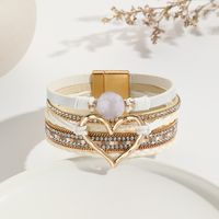 Elegante Estilo Clásico Forma De Corazón Cuero Sintético Embutido Diamantes De Imitación Mujeres Pulsera main image 2