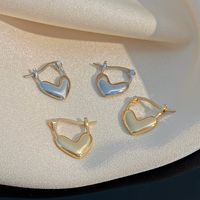 1 Pair Simple Style Classic Style Heart Shape Plating Alloy Earrings main image 1