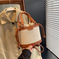 Women's Medium Spring&summer Straw Streetwear Handbag main image 1