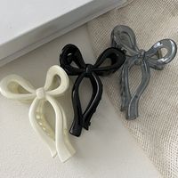 Sweet Bow Knot Plastic Resin Bowknot Hair Claws main image 1