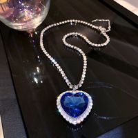 Elegante Lujoso Forma De Corazón Aleación Embutido Diamantes De Imitación Mujeres Collar Colgante main image 1