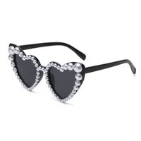Simple Style Heart Shape Pc Polygon Inlaid Pearls Full Frame Women's Sunglasses main image 1