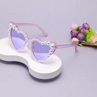 Simple Style Heart Shape Pc Polygon Inlaid Pearls Full Frame Women's Sunglasses main image 4