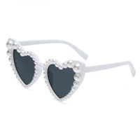 Simple Style Heart Shape Pc Polygon Inlaid Pearls Full Frame Women's Sunglasses sku image 7