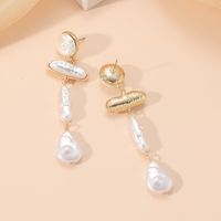 1 Pair Elegant Simple Style Irregular Inlay Alloy Freshwater Pearl Pearl Drop Earrings main image 5