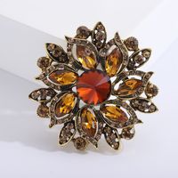 Ethnic Style Shiny Flower Alloy Inlay Crystal Glass Women's Brooches sku image 8