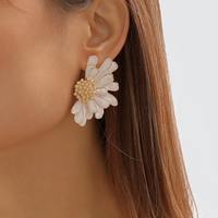 Elegant Vintage Style Sweet Flower Alloy Enamel Women's Ear Studs main image 1
