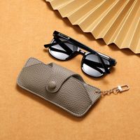 Simple Handmade Leather Portable Sunglasses Case Drop-resistant Sunglasses Case Glasses Bag Chain Pannier Bag sku image 1