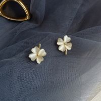 1 Paar Einfacher Stil Blume Inlay Gemischte Materialien Strasssteine Ohrstecker sku image 19