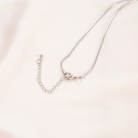 Elegant V-form Rostfreier Stahl Überzug Inlay Künstliche Perlen Mit Platin Überzogen Halskette main image 2