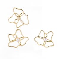 Exaggerated Simple Style Flower Alloy Plating Inlay Artificial Pearls Women's Earrings sku image 1