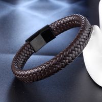 Retro Punk Solid Color Stainless Steel Pu Leather Braid Handmade None Men'S Bangle main image 3