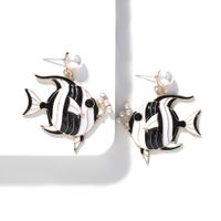 Simple And Stylish Alloy Drop Oil Pearl Fish sku image 2