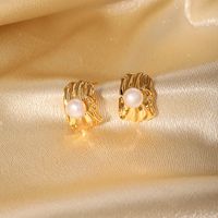 1 Pair Retro Baroque Style Irregular Plating Inlay Freshwater Pearl Copper Zircon 18k Gold Plated Earrings main image 3