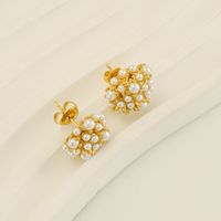 1 Pair Elegant Geometric Polishing Plating Inlay 304 Stainless Steel Freshwater Pearl 18K Gold Plated Ear Studs main image 1