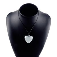 Vintage Style Simple Style Heart Shape Alloy Leather Rope Handmade Three-dimensional Women's Pendant Necklace sku image 2