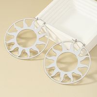 1 Pair Exaggerated Artistic Sun Hollow Out Alloy Hoop Earrings main image 7